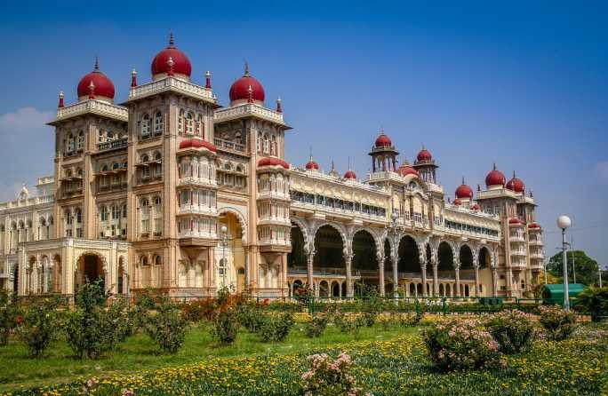 The Mysore Maharaja's Palace is an important monument of India. It is one of the most visited tourist spot in Karnataka